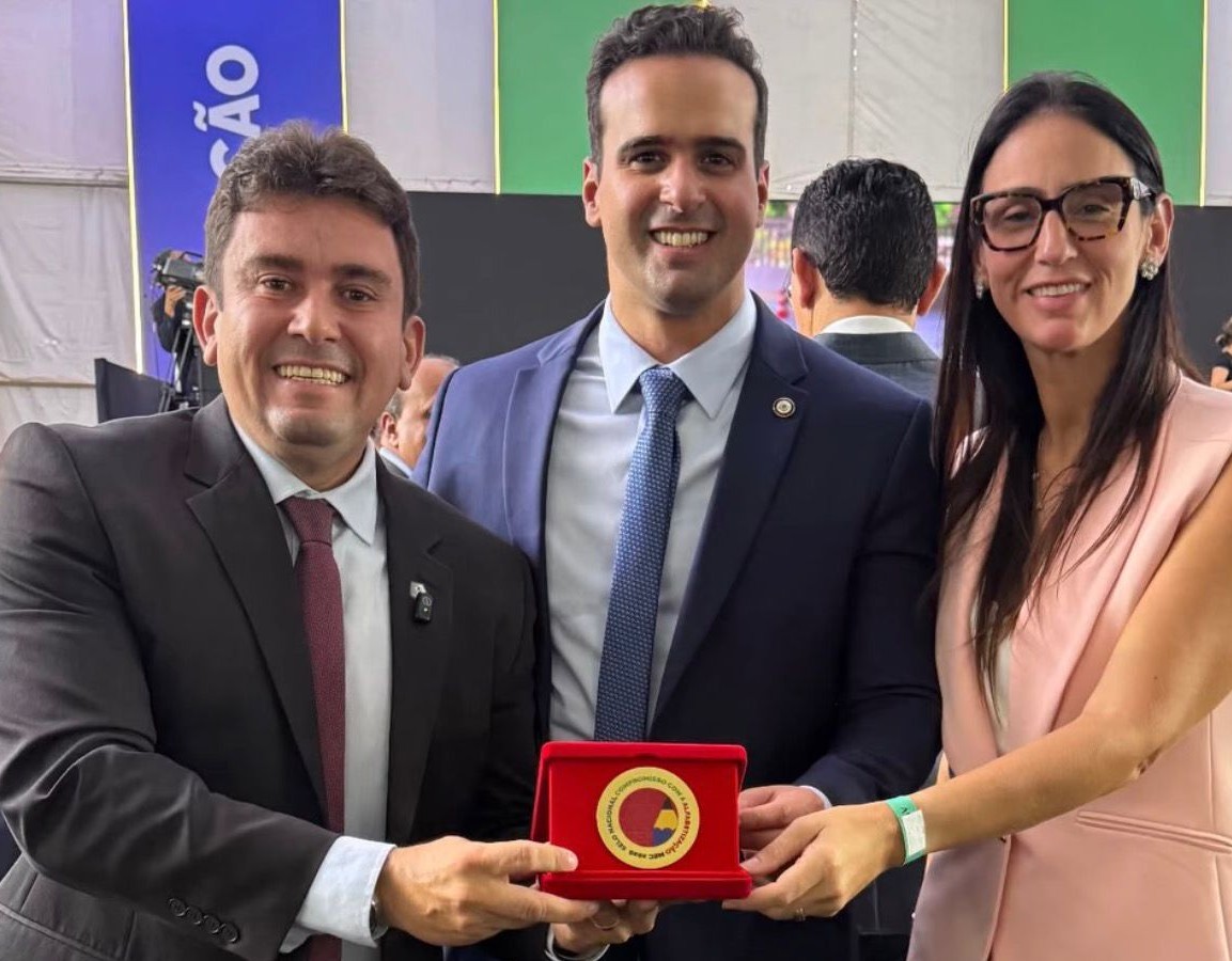 Em Brasília, Helder Carvalho recebe Selo Ouro do MEC e coloca Sousa como destaque nacional na alfabetização